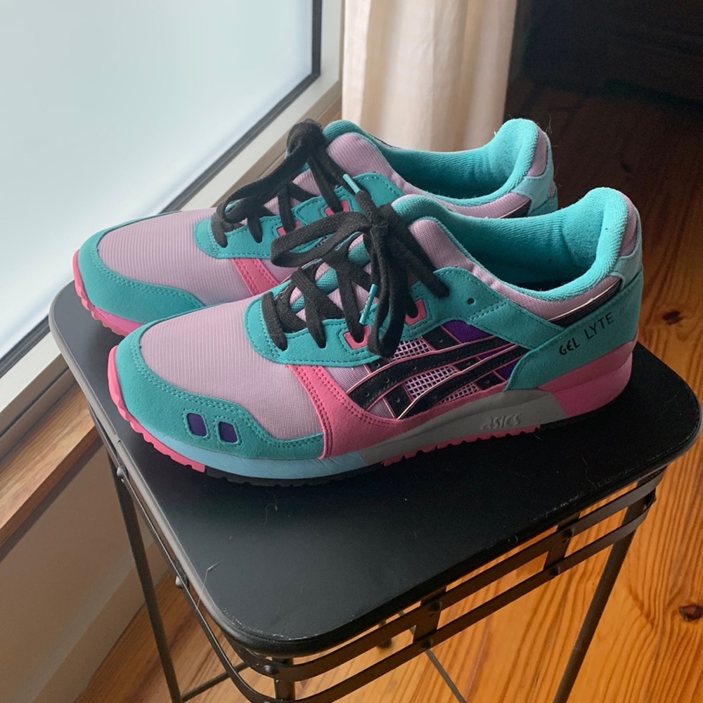 ASICS Gel Lyte III “Dragonfruit” - Men’s 8.5
